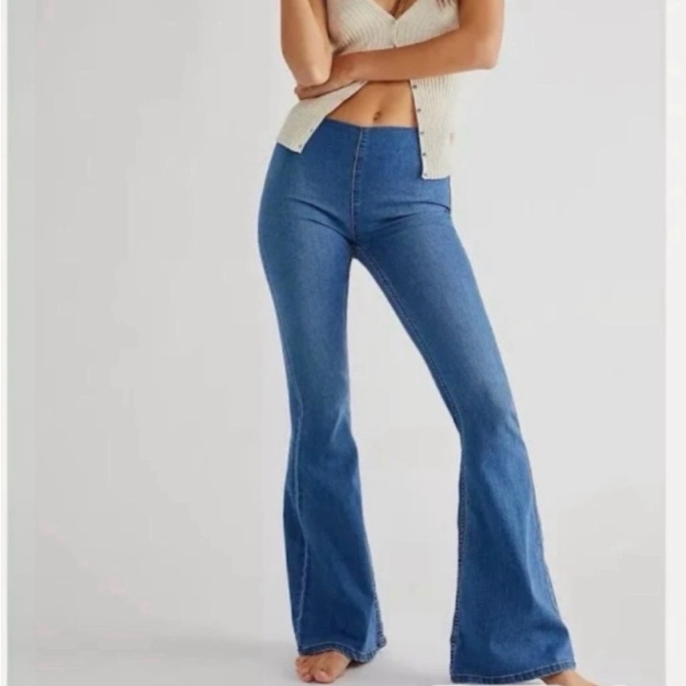 We The Free Dark Wash Flare Jeans Size 25